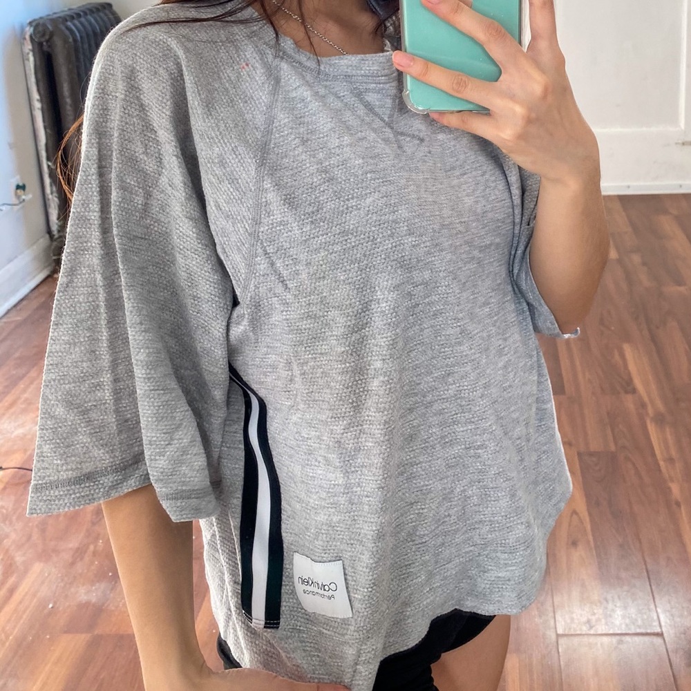 CK Fleece Workout Shirt - Picture 3 of 4